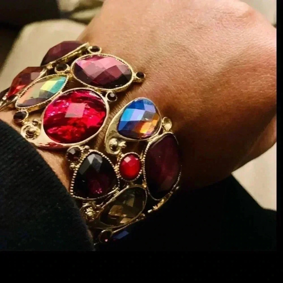 Gold Toned Jeweled Stretch Fashion Bracelet - Picture 2 of 3